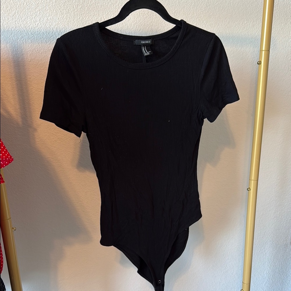 Forever 21 Black Fitted Short Sleeve Bodysuit